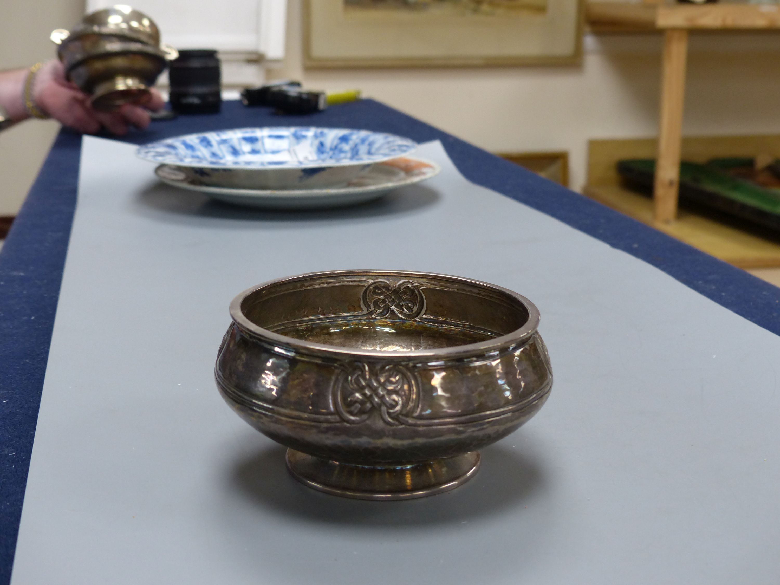 A George V Art Nouveau silver bowl, with stylised decoration, maker, possibly Robinson & Co, Birmingham, 1916, diameter 10.2cm